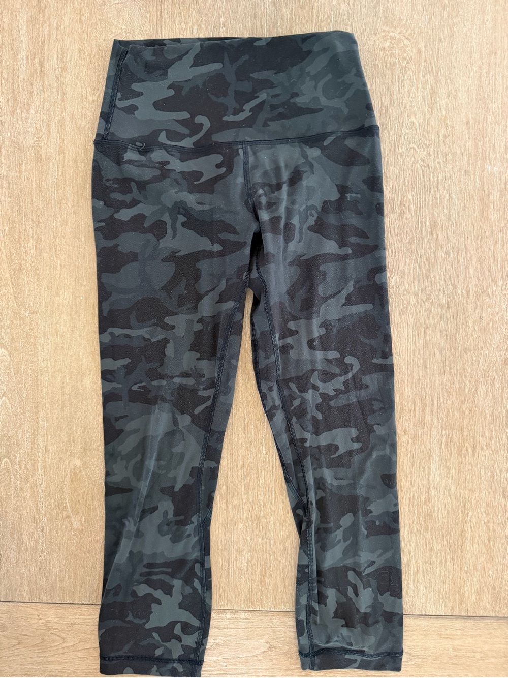 Lululemon High Rise Thermal Fleece-Lined Camo Leggings Black Gray Women’s Size (
